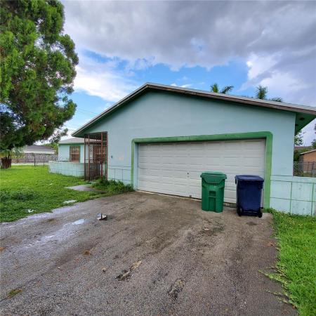 Meadow Wood Manor, 13391 SW 262nd St, Princeton, Florida 33032, image 1