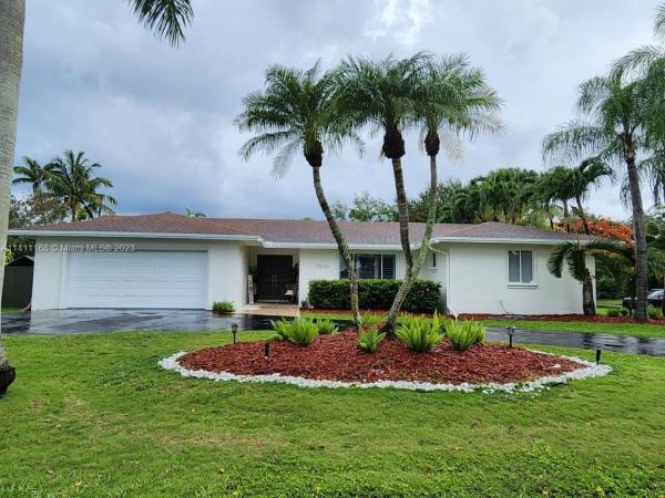 Richard Estates, 17600 SW 85th Ave, Palmetto Bay, Florida 33157, image 1