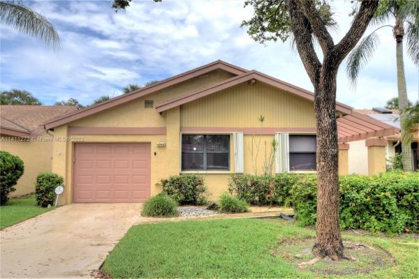 Sawgrass Village 1, 4342 Acacia Cir, Coconut Creek, Florida 33066, image 1