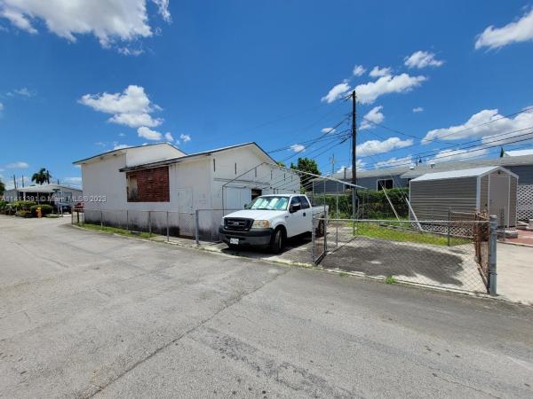Florida Fruit Land Company, 7605 NW 68th Ct, Medley, Florida 33166, image 1