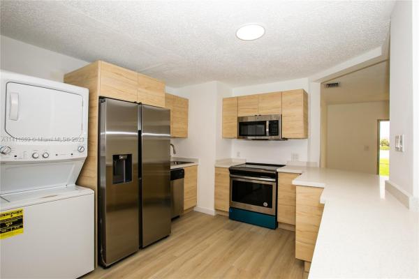 Summer Lake, Fort Lauderdale, Florida 33309, image 1