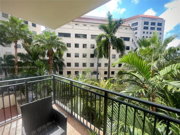 Puerta De Palmas, 888 S Douglas Rd #305, Coral Gables, Florida 33134, image 1