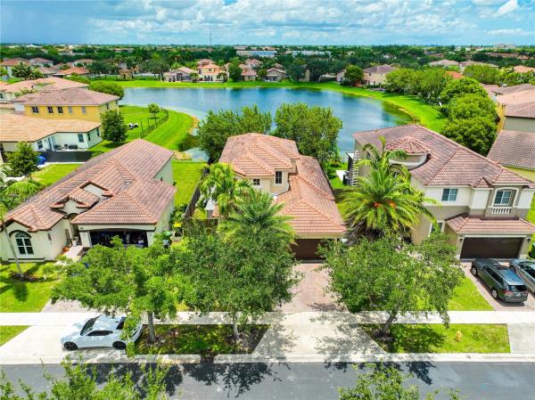 Ventanas At Homestead, 2233 SE 2nd St, Homestead, Florida 33033, image 1