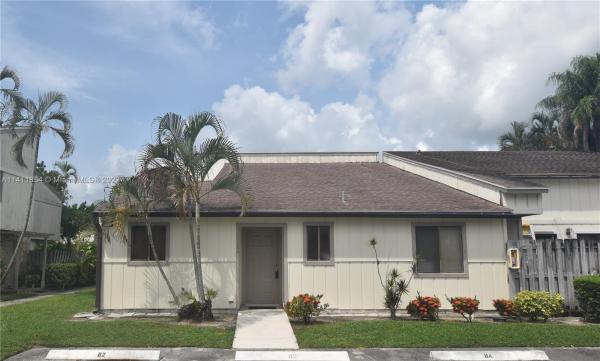 Sturbridge Village, 11884 Sturbridge Ln, Wellington, Florida 33414, image 1