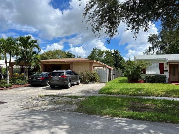 Biscayne Highlands, 1475 NE 141st St, North Miami, Florida 33161, image 1