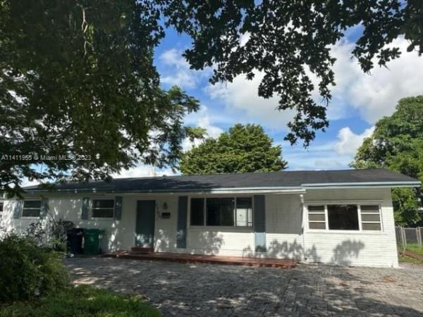 Coral Gardens, 2700 SW 96th Ave, Westchester, Florida 33165, image 1