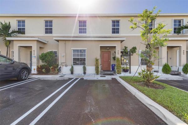 Keys Pointe, 469 NE 5th Pl, Florida City, Florida 33034, image 1