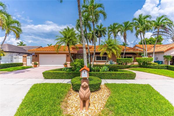 3450 SW 142nd Pl, Unincorporated Dade County, Florida 33175, image 2