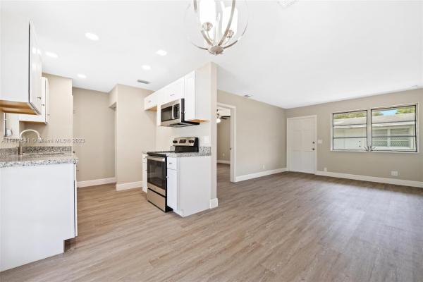 Coronet Lodge, 2730 Taylor St #4, Hollywood, Florida 33020, image 1