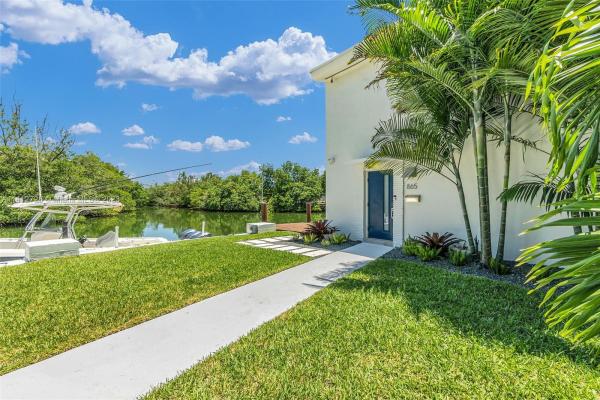 Park View Island, 865 Michael St #865, Miami Beach, Florida 33141, image 1