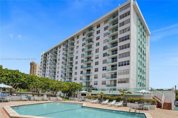 Stratford House, 2841 NE 163rd St #514, North Miami Beach, Florida 33160, image 1