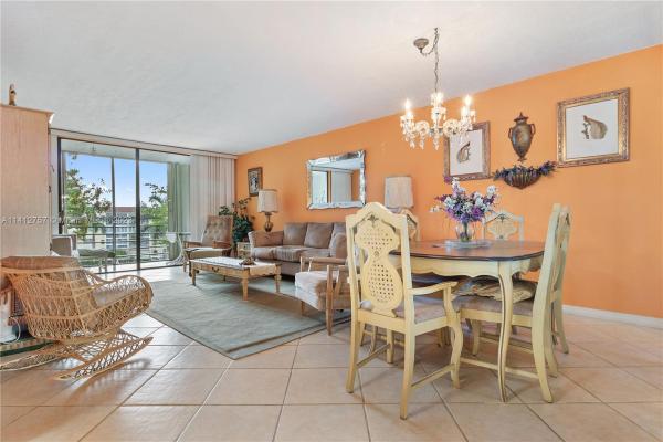 Somerset, 2801 Somerset Dr #402, Lauderdale Lakes, Florida 33311, image 2