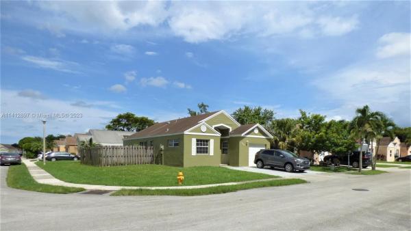 The Meadows Of Miramar, 3709 Marlberry Ln, Miramar, Florida 33025, image 2