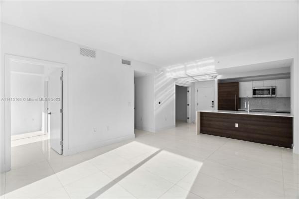 Merrick Manor, 301 Altara Ave #532, Coral Gables, Florida 33146, image 2