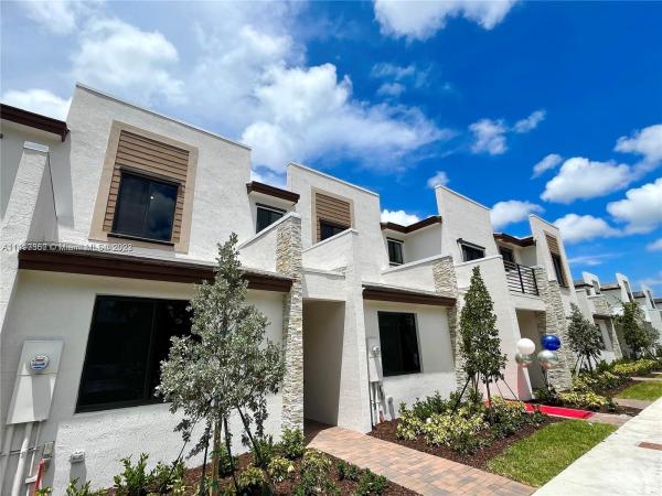 Vistas At Via Ventura, 891 NE 211th St 0, Ives Estates, Florida 33179, image 1
