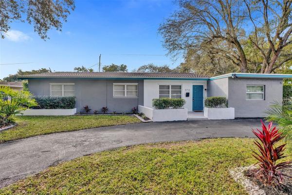 Lawn Acres, 5712 Monroe St, Hollywood, Florida 33023, image 1