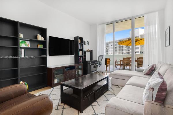 The Emerald At Brickell, 218 SE 14th St #805, Miami, Florida 33131, image 1