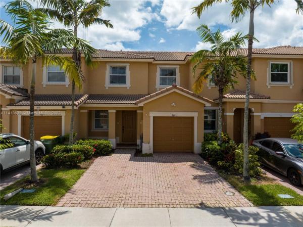 Floridian Isles South, 949 NE 42nd Ave, Homestead, Florida 33033, image 1