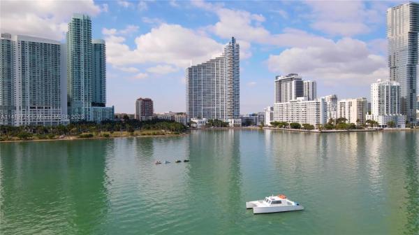 Paramount Bay, 2020 N Bayshore Dr #1808, Miami, Florida 33137, image 2
