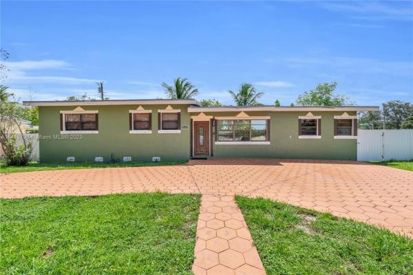 Malvina Park, 20442 NE 14th Ct, Ives Estates, Florida 33179, image 1