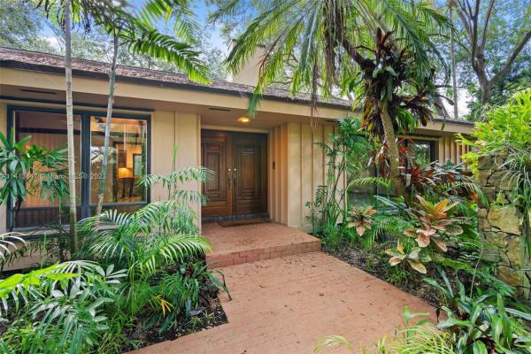 Stewart Oaks, 16625 SW 74th Ct, Palmetto Bay, Florida 33157, image 1
