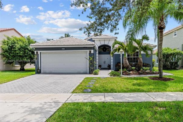 Clubside, 1561 NW 132nd Ave, Pembroke Pines, Florida 33028, image 1