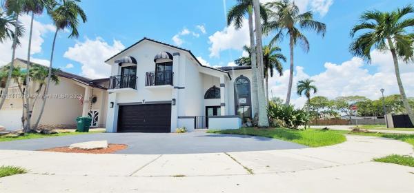 Saminik, 7964 NW 186th Ter, Hialeah, Florida 33015, image 1