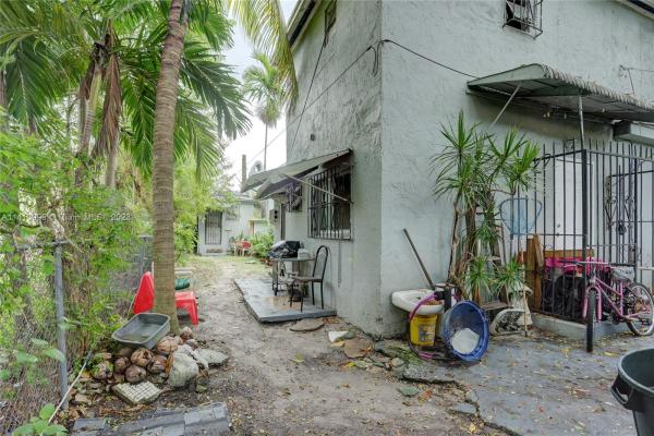 Columbia Park, 328 NW 46th St, Miami, Florida 33127, image 1