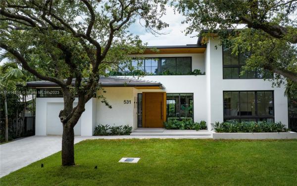 Park Plaza, 531 NE 52nd St, Miami, Florida 33137, image 1