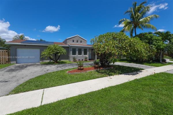 The Lakes At Springtree, 4677 NW 99th Ter, Sunrise, Florida 33351, image 1