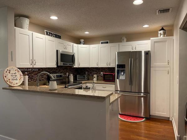 Banyan Oakridge, 4952 SW 32nd Ave, Dania Beach, Florida 33312, image 1
