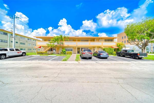 Sutton House, 12150 NE 19th Ave #6, North Miami, Florida 33181, image 1