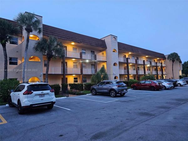 Sunrise Lakes 3, 2800 N Pine Island Rd #307, Sunrise, Florida 33322, image 1