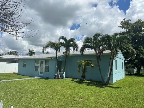 Country Gardens, 1313 NW 95th Ter, Pinewood, Florida 33147, image 1