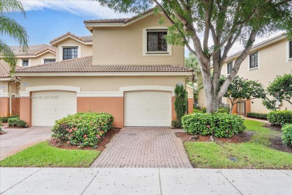 Courtyard At The Grove, 4211 Vineyard Cir #4211, Weston, Florida 33332, image 1