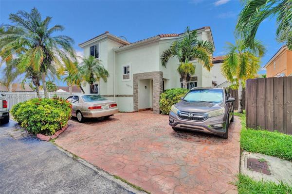 Lake Pointe, 12695 NW 10th Ter, Tamiami, Florida 33182, image 1