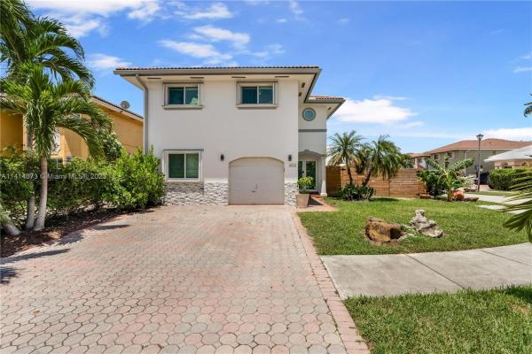 4032 SW 153rd Ct, Unincorporated Dade County, Florida 33185, image 2