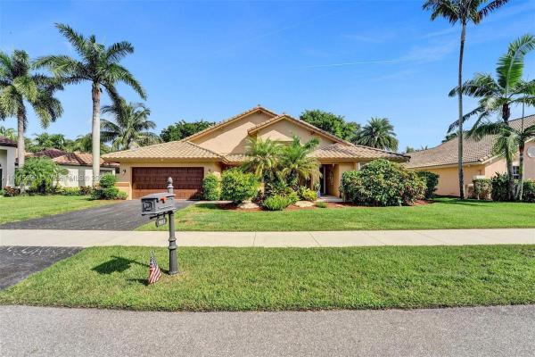 Old Orchard, 9641 Ridgeside Ct, Davie, Florida 33328, image 1