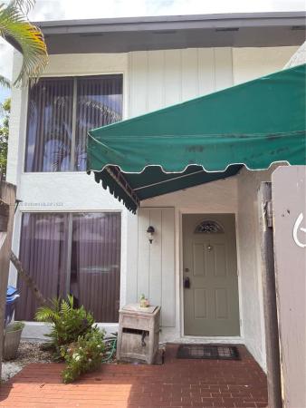 Snapper Creek Townhouses, 6707 SW 112th Ct, Kendall, Florida 33173, image 2