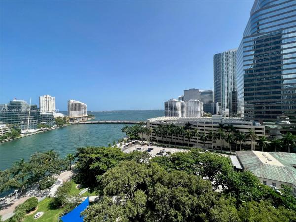 Icon Brickell Tower 2, 495 Brickell Ave #1209, Miami, Florida 33131, image 2