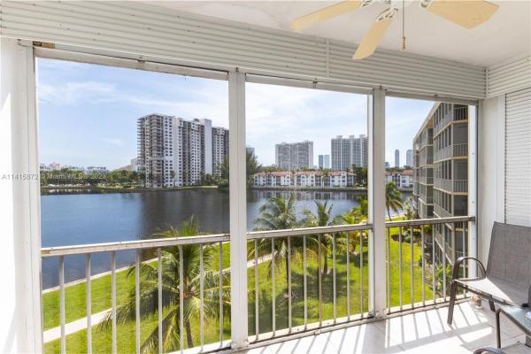 Point East, 2999 Point East Dr #C-407, Aventura, Florida 33160, image 2