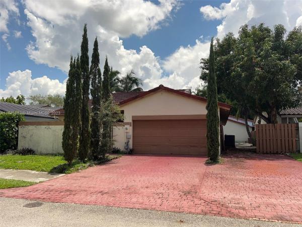 Oak Lake At The Hammocks, 9117 SW 151st Ct, The Hammocks, Florida 33196, image 1