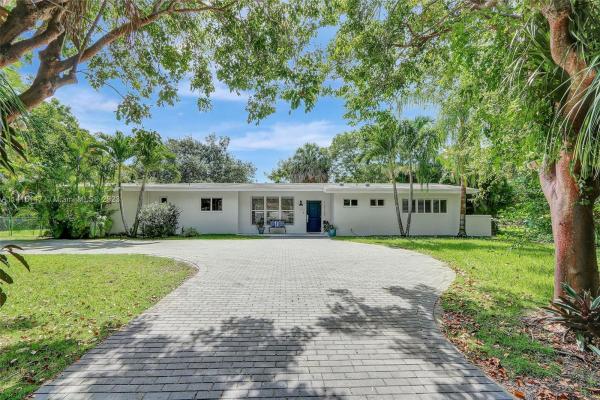 Pine Tree Heights, 12725 SW 82nd Ave, Pinecrest, Florida 33156, image 1