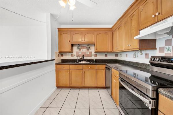 Naranja Lakes, 14820 Naranja Lakes Blvd #D1G, Naranja, Florida 33032, image 1