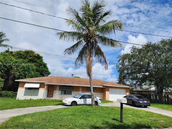 Bryn Mawr, 5401 Lakeshore Dr, Mangonia Park, Florida 33407, image 1