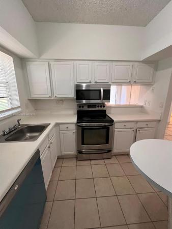 Hollywood, Florida 33024, image 1