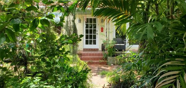 Hollywood Little Ranches, 2416 Lincoln St, Hollywood, Florida 33020, image 2