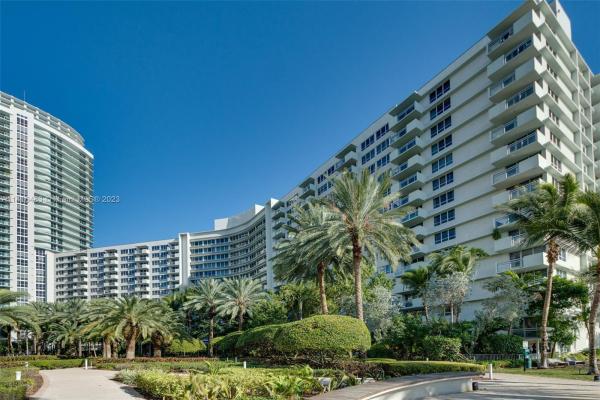Flamingo South Beach, 1500 Bay Rd #1554S, Miami Beach, Florida 33139, image 2