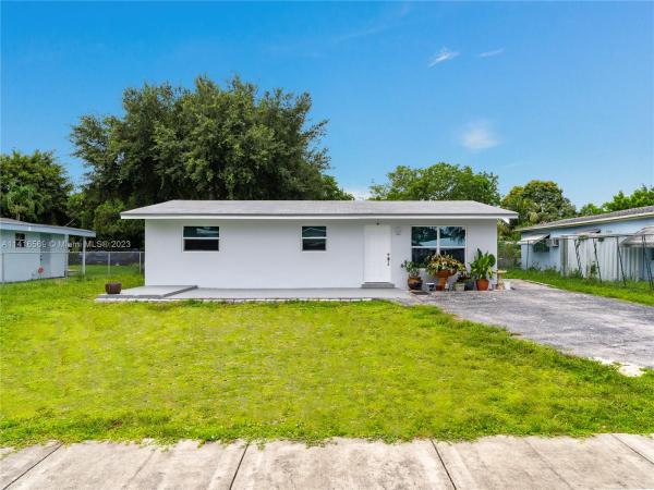White Park, 6110 SW 41st Pl, Davie, Florida 33314, image 1