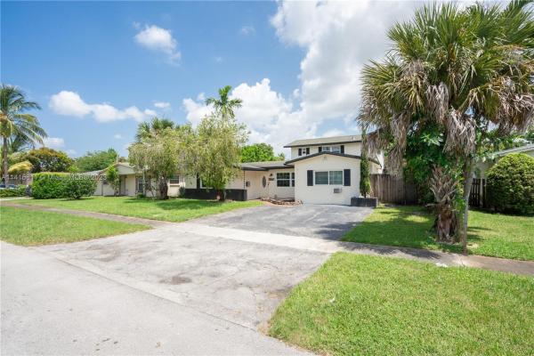 Sunrise Golf Village, 5941 NW 14th Ct, Sunrise, Florida 33313, image 2